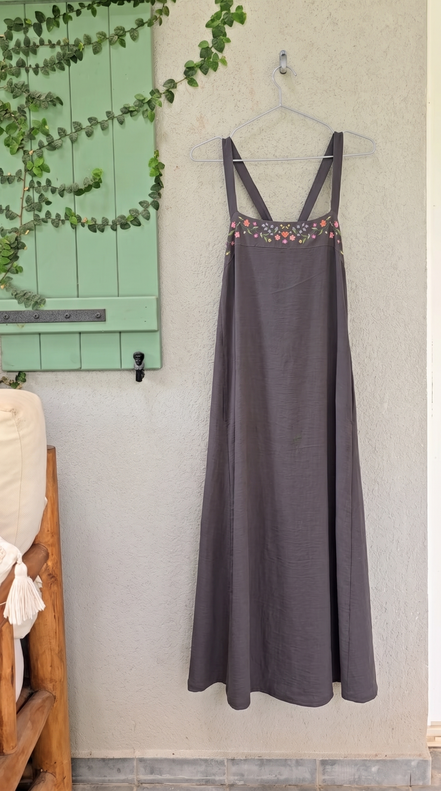 שמלת נילה אפורה
